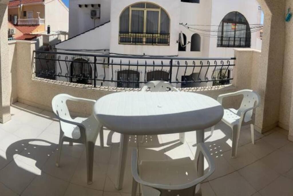 Appartement Tranquila à Torrevieja Extérieur photo